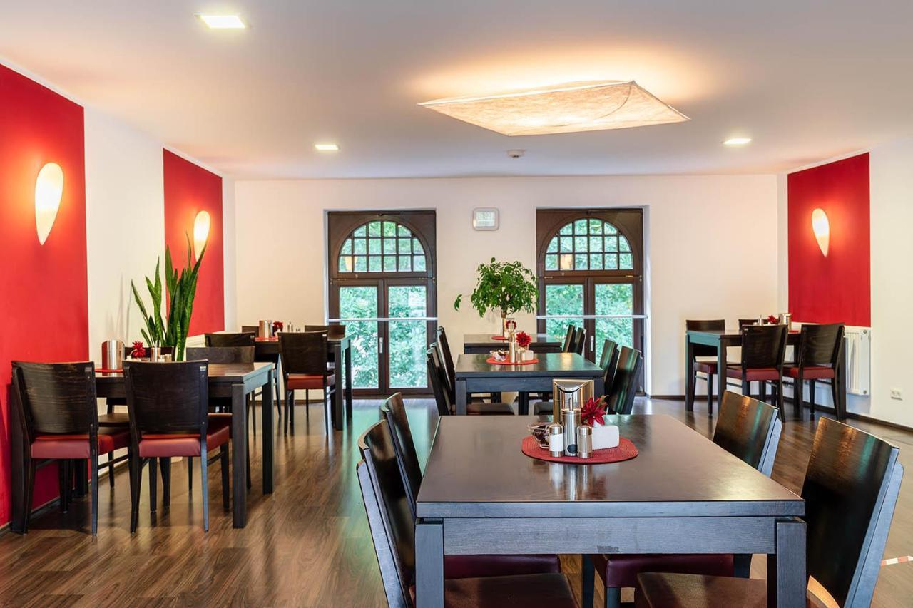 Hotel Frechener Hof Bagian luar foto