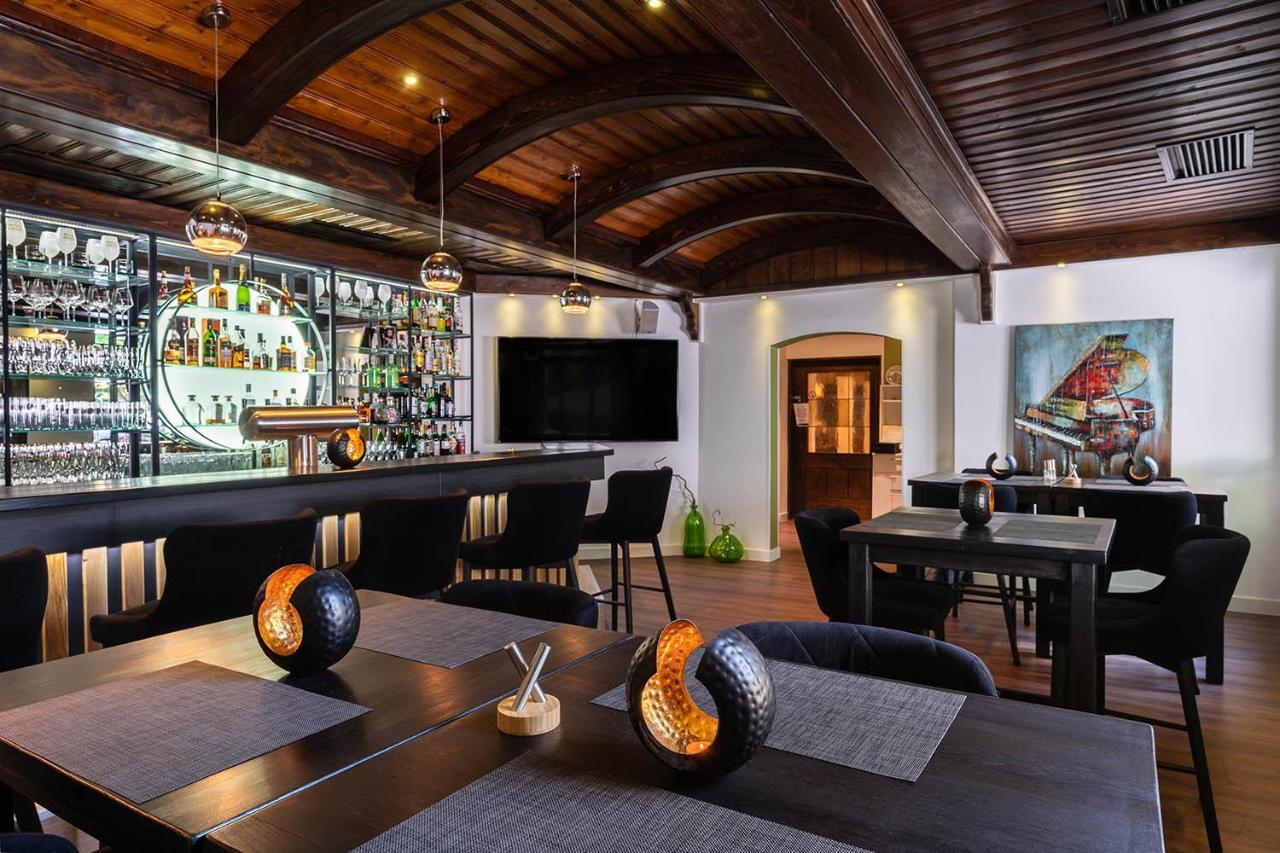 Hotel Frechener Hof Bagian luar foto