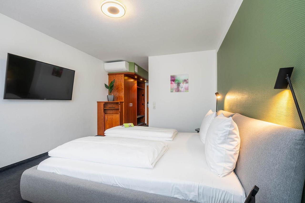 Hotel Frechener Hof Bagian luar foto